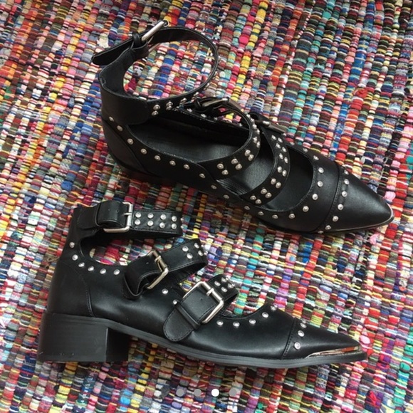 ISO, CLOSE TO SZ 9‼️ - Picture 2 of 3